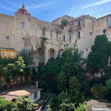Ferienwohnung Napoli Centro Madame Naples Con Terrazzo E Vista Giardino Exterior foto