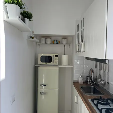 Ferienwohnung Napoli Centro Madame Naples Con Terrazzo E Vista Giardino Exterior foto